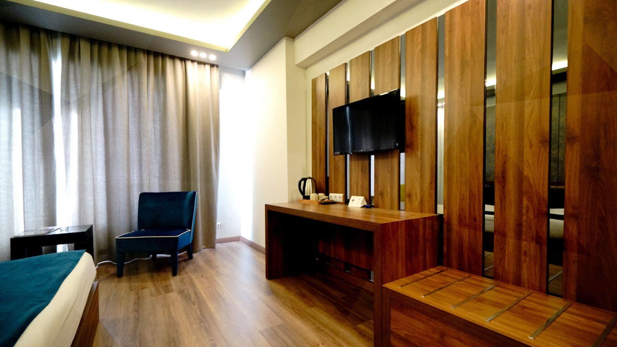 Es Albatros Hotel Eskişehir Ngoại thất bức ảnh