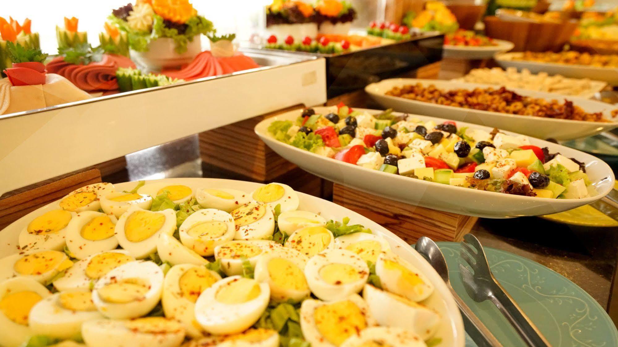 Es Albatros Hotel Eskişehir Ngoại thất bức ảnh