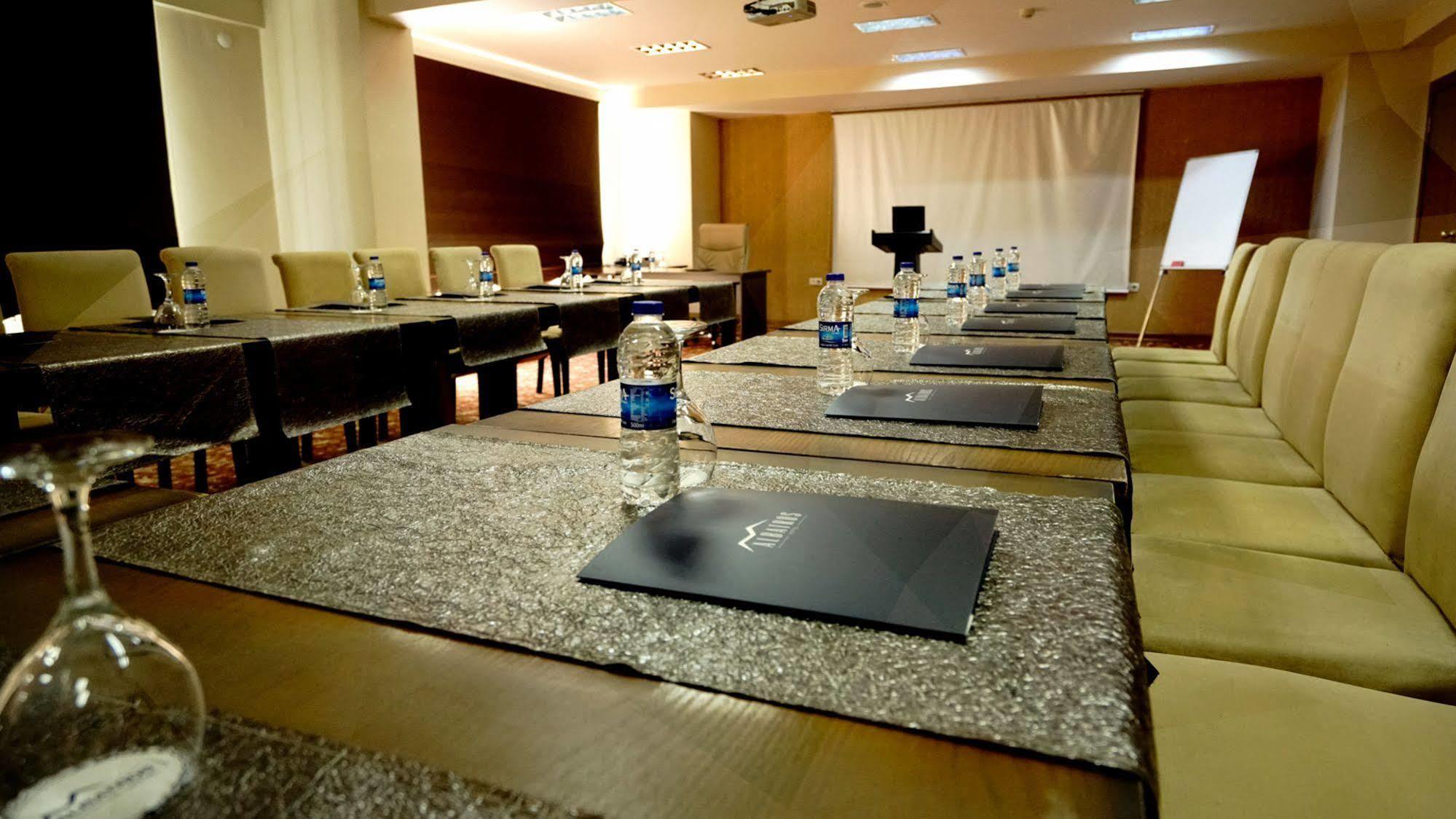 Es Albatros Hotel Eskişehir Ngoại thất bức ảnh