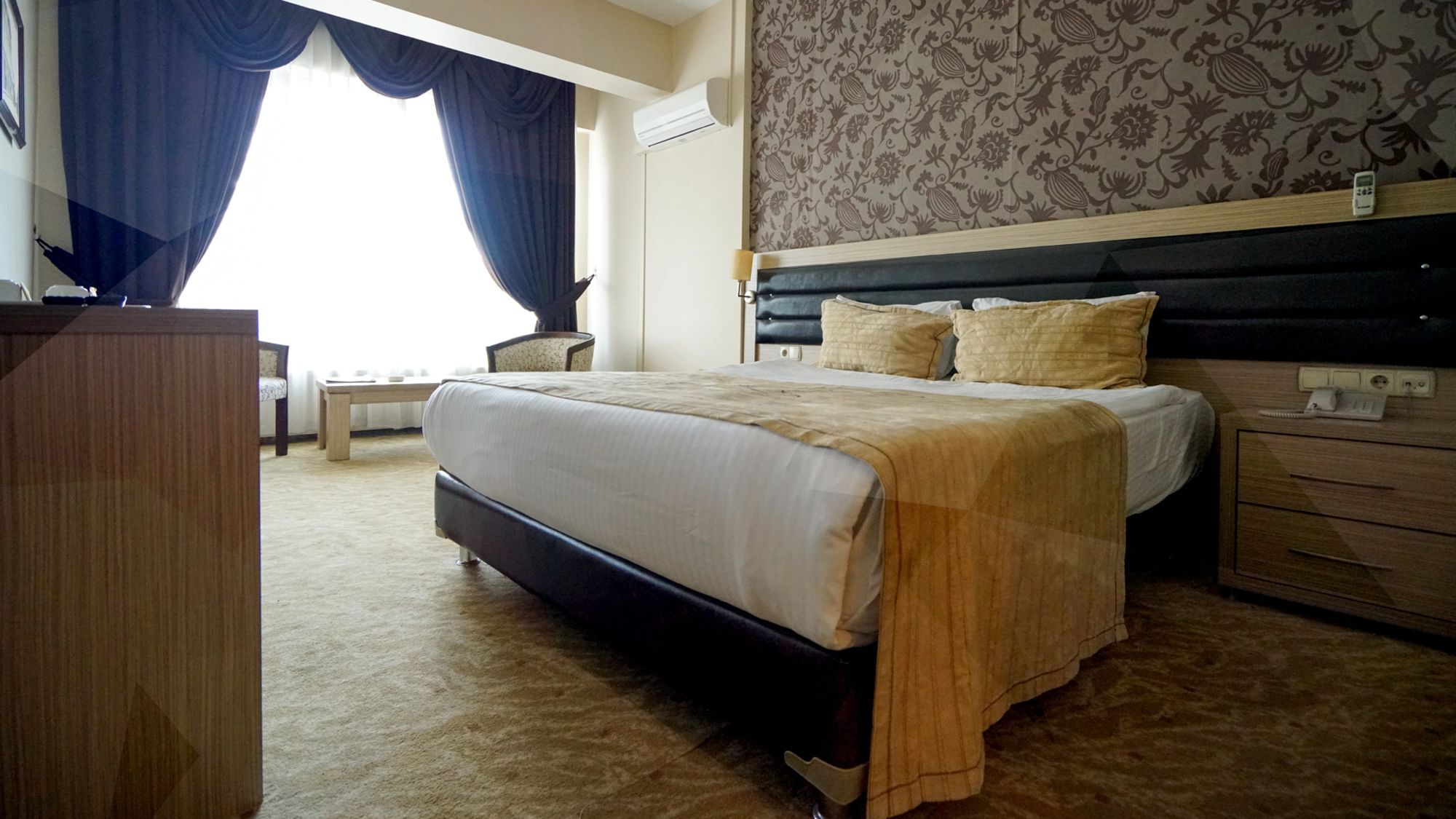 Es Albatros Hotel Eskişehir Ngoại thất bức ảnh
