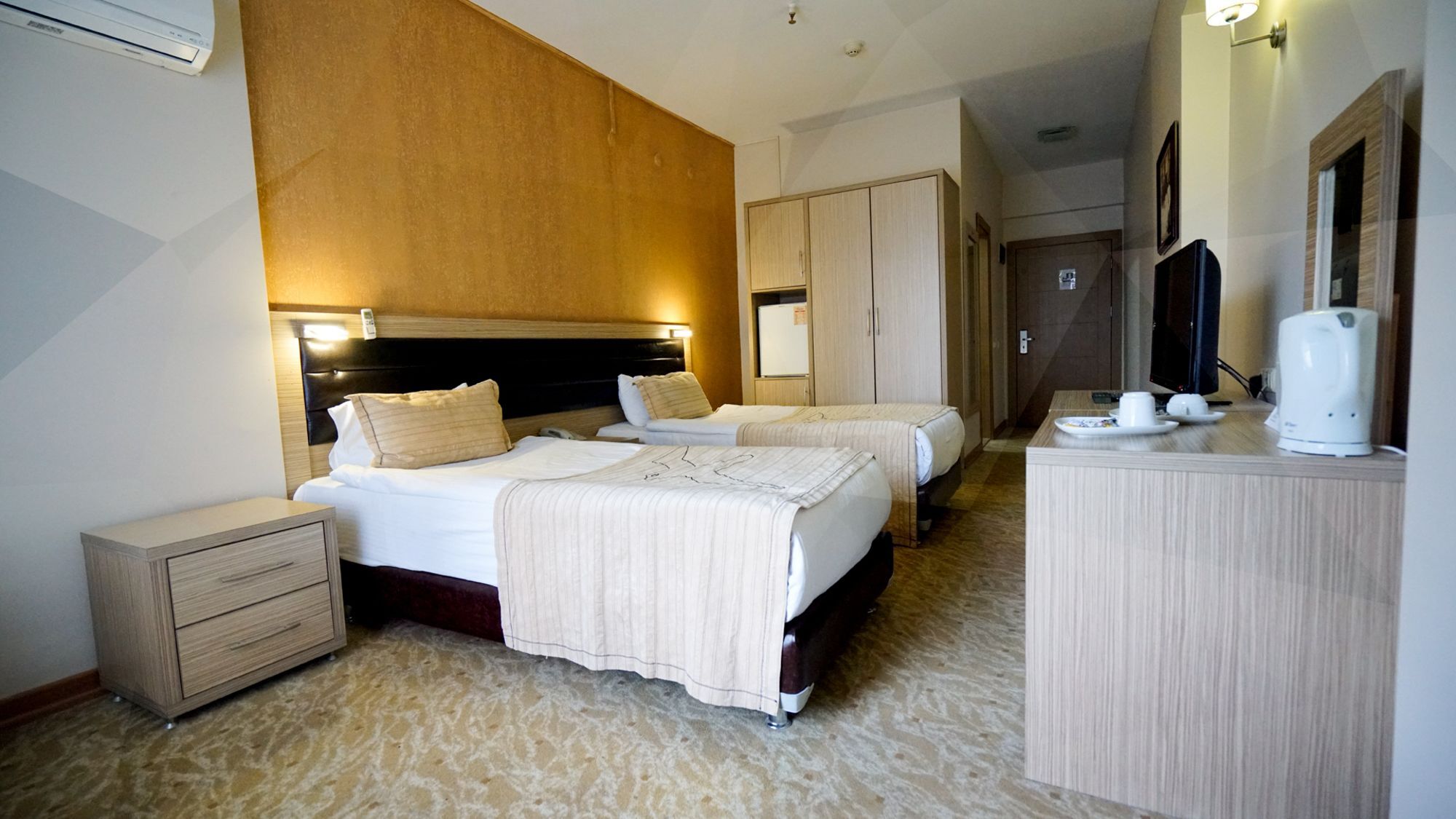 Es Albatros Hotel Eskişehir Ngoại thất bức ảnh