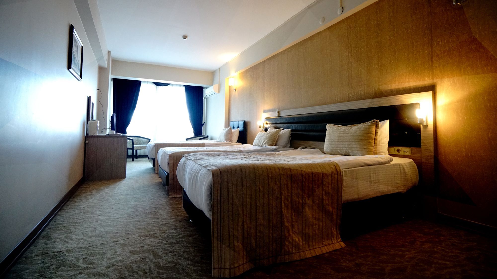 Es Albatros Hotel Eskişehir Ngoại thất bức ảnh