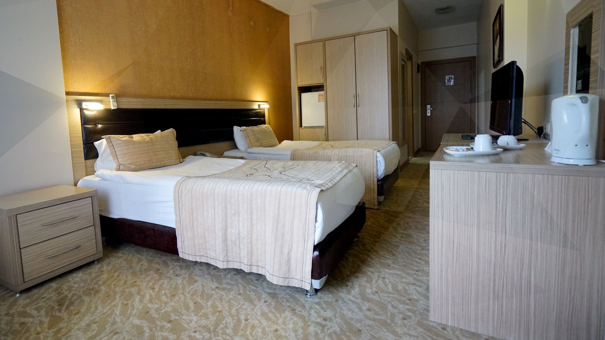 Es Albatros Hotel Eskişehir Ngoại thất bức ảnh